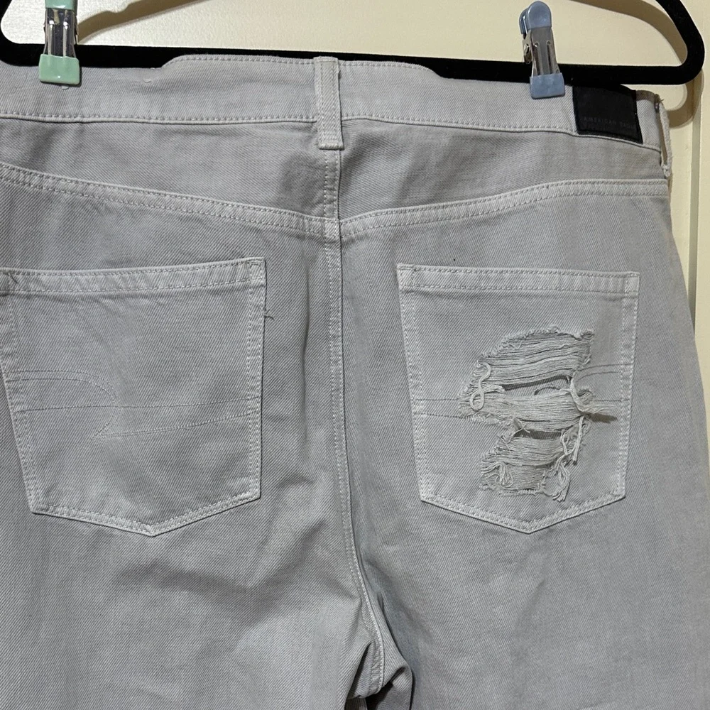 American Eagle Outfitters Light Gray Distressed Boyfriend Jeans - Picture 3 of 5